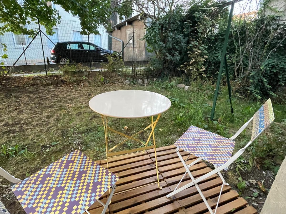 Le P'Tit Montjoux - Appart Avec Jardin Proche Gare Besançon Exteriör bild
